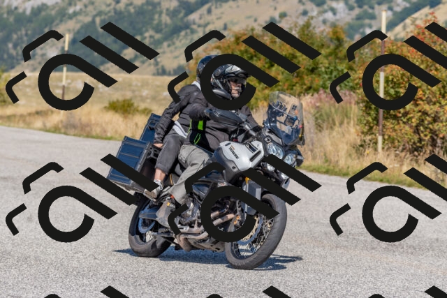 202509211210-DSC_4903_c4_