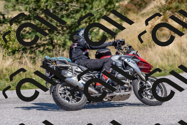 202509211219-DSC_4980_c4_