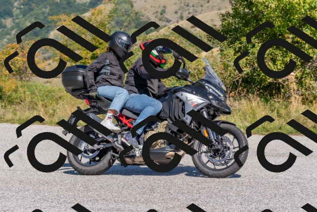 202509211219-DSC_4985_c4_