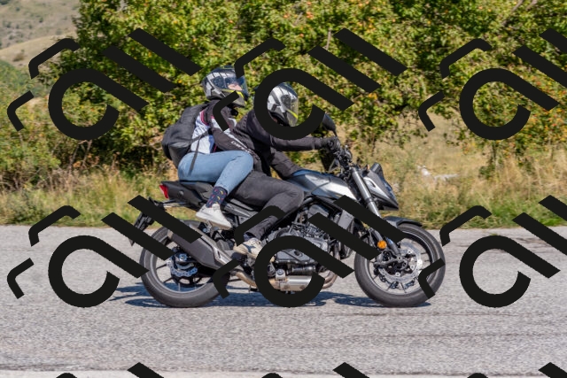 202509211220-DSC_5002_c4_