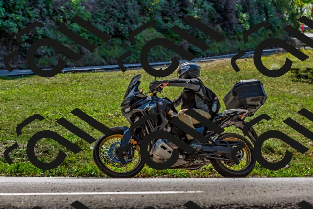 202509201244-DSC_1210_d2_