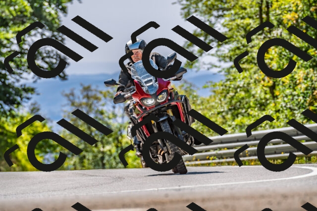 202509201256-DSC_1247_d2_