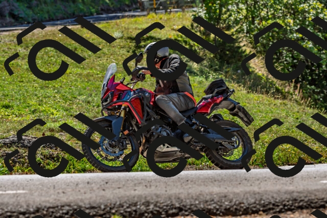 202509201256-DSC_1250_d2_