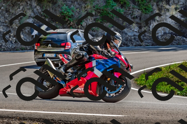 202509201405-DSC_1472_d2_