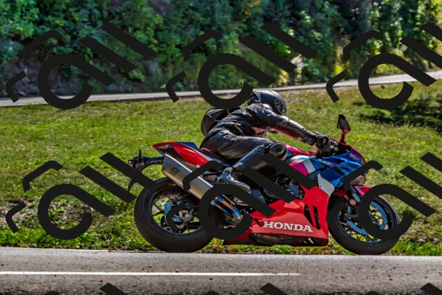 202509201405-DSC_1473_d2_