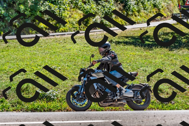 202509201427-DSC_1561_d2_