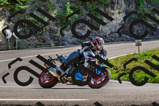 202509201435-DSC_1579_d2_