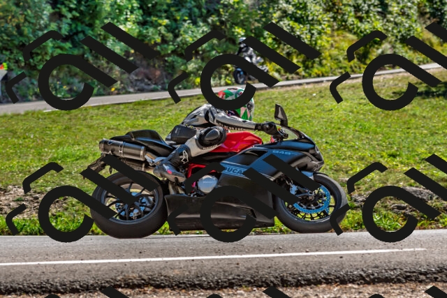 202509201435-DSC_1587_d2_