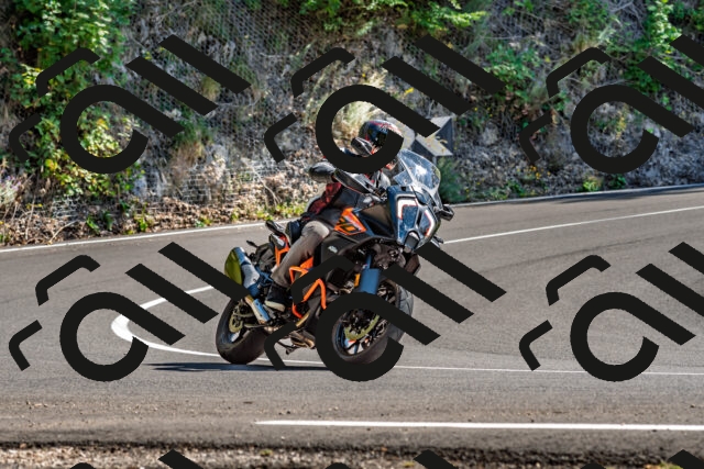 202509201435-DSC_1596_d2_