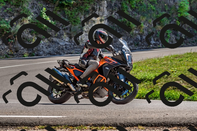 202509201435-DSC_1597_d2_