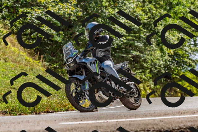 202509201510-DSC_1712_d2_