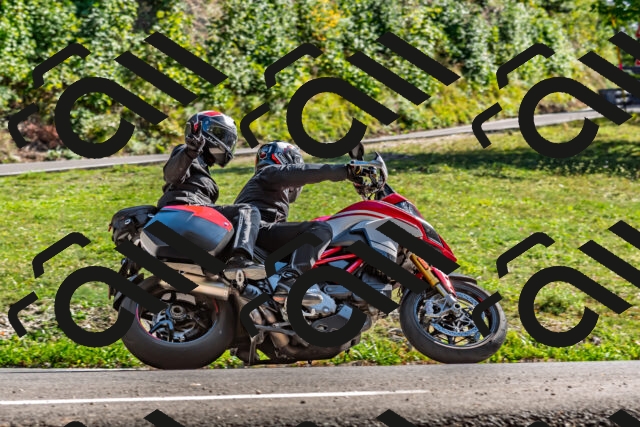 202509201541-DSC_1819_d2_