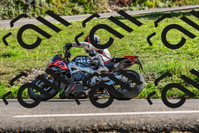 202509201612-DSC_1975_d2_