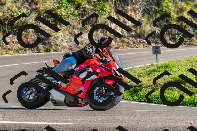 202509201623-DSC_2012_d2_