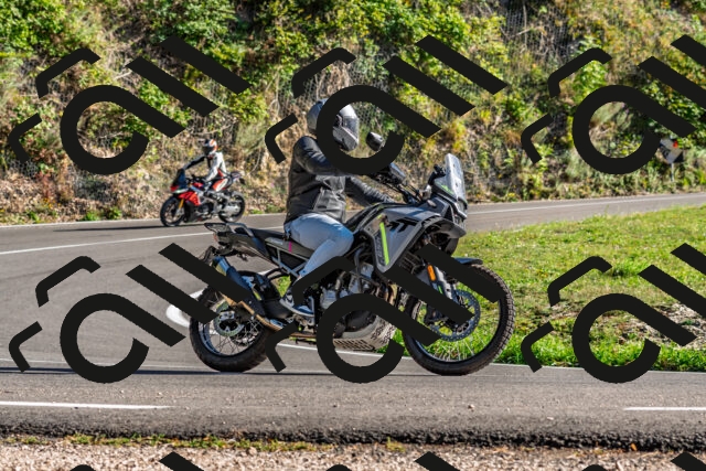 202509201625-DSC_2018_d2_