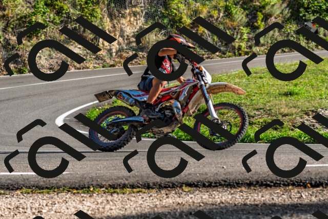 202509201632-DSC_2047_d2_