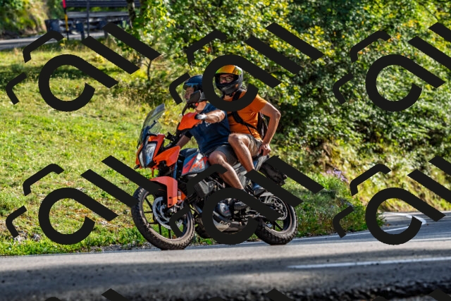 202509201635-DSC_2072_d2_