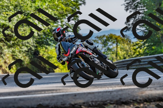 202509201639-DSC_2087_d2_