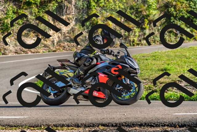 202509201640-DSC_2108_d2_