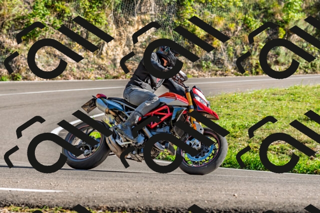 202509201641-DSC_2111_d2_