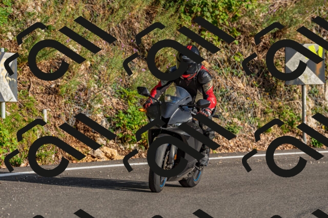 202509201732-DSC_2305_d2_