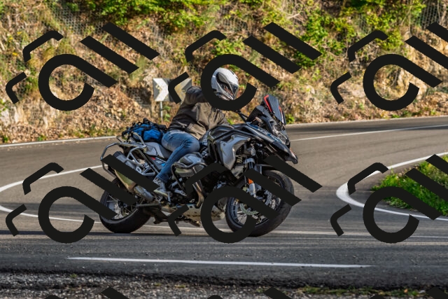 202509201736-DSC_2311_d2_