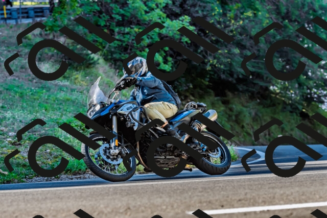 202509211023-DSC_2392_d2_