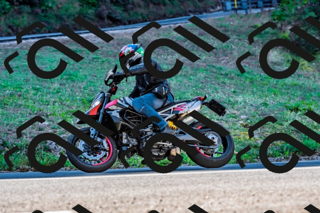 202509211023-DSC_2400_d2_