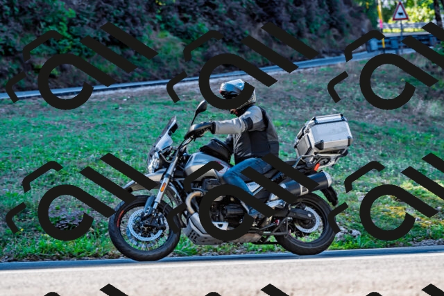 202509211027-DSC_2440_d2_