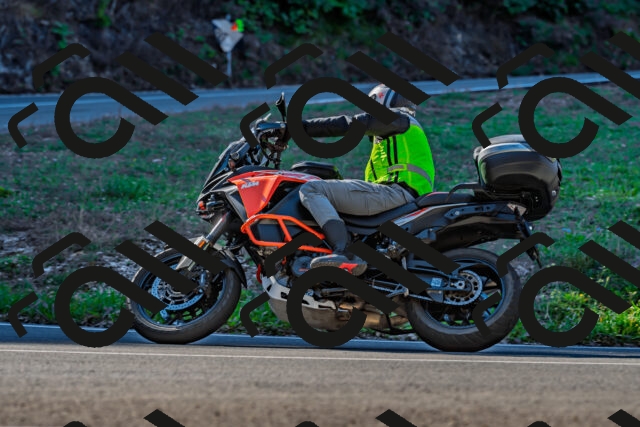 202509211036-DSC_2525_d2_