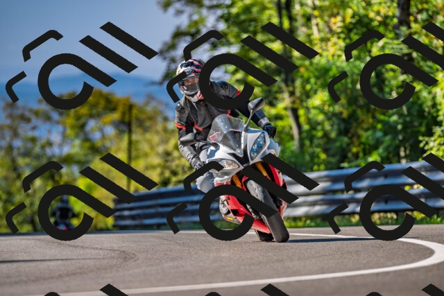 202509211040-DSC_2544_d2_