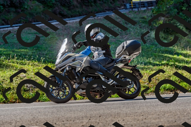 202509211053-DSC_2600_d2_