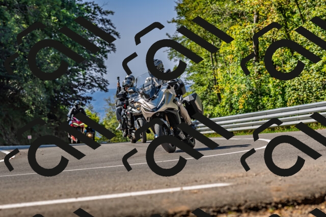 202509211115-DSC_2887_d2_