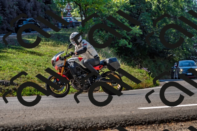 202509211116-DSC_2926_d2_