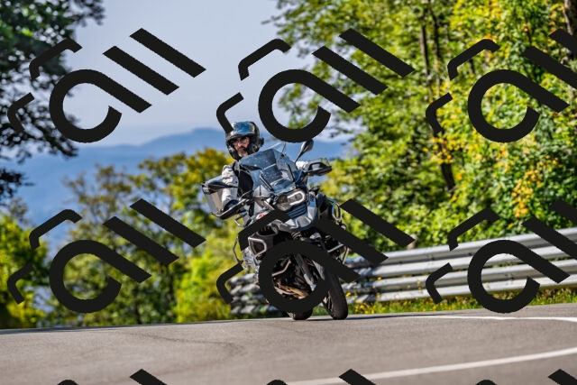 202509211117-DSC_2944_d2_