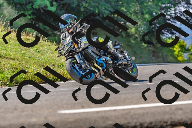 202509211117-DSC_2957_d2_