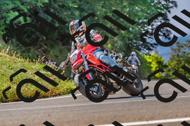 202509211117-DSC_2975_d2_