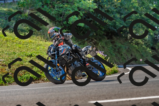 202509211124-DSC_3037_d2_