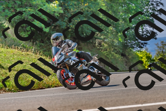 202509211127-DSC_3077_d2_