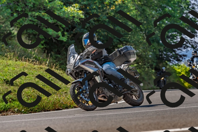 202509211133-DSC_3120_d2_