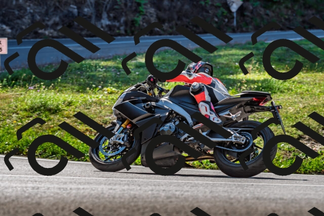 202509211137-DSC_3167_d2_