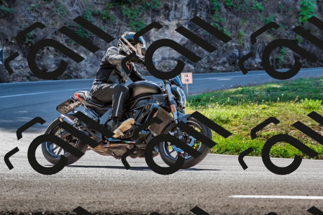 202509211140-DSC_3202_d2_