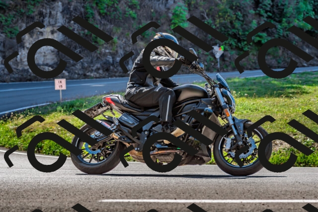 202509211140-DSC_3203_d2_