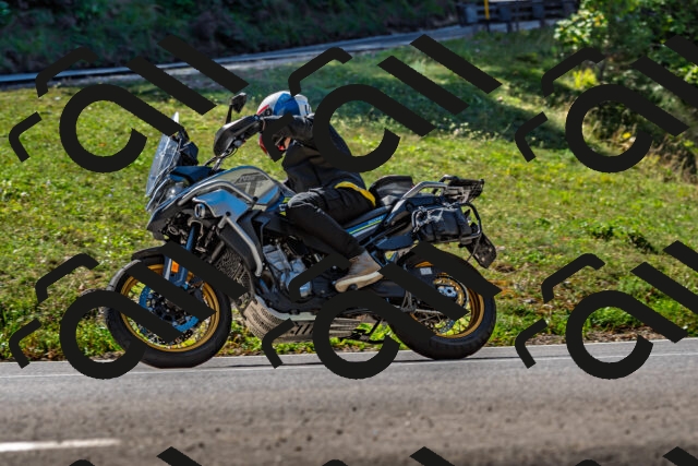 202509211143-DSC_3227_d2_