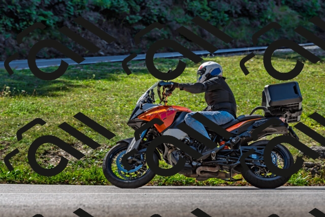 202509211143-DSC_3233_d2_