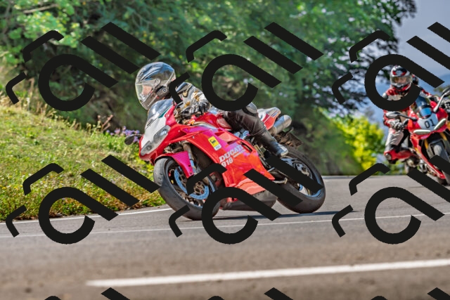 202509211144-DSC_3240_d2_