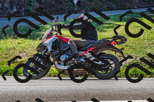 202509211144-DSC_3250_d2_