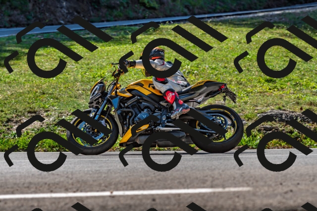 202509211145-DSC_3258_d2_