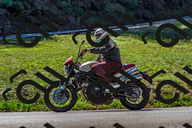 202509211149-DSC_3266_d2_