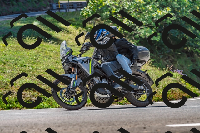 202509211150-DSC_3276_d2_